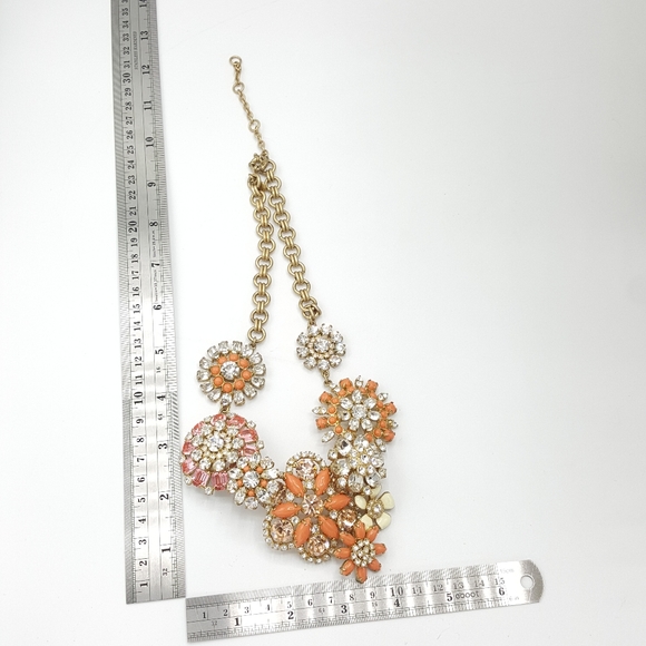 ✅J. Crew Coral Floral Lattice Statement Necklace - Picture 8 of 8
